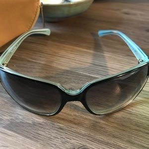 Tommy Bahama women’s sunglasses 🕶 ☀️